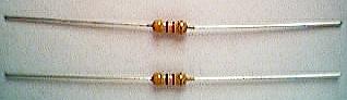 Two 4k7 resistors